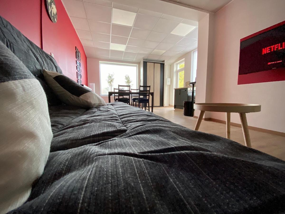 Logements Equipes A Onnaing Avec Espace Balneo En Option Proche Toyota, Autoroute Et Valenciennes Luaran gambar