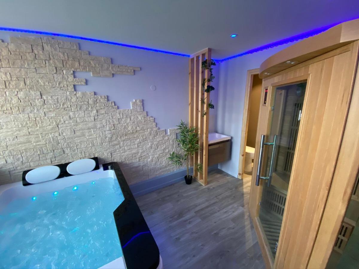 Logements Equipes A Onnaing Avec Espace Balneo En Option Proche Toyota, Autoroute Et Valenciennes Luaran gambar