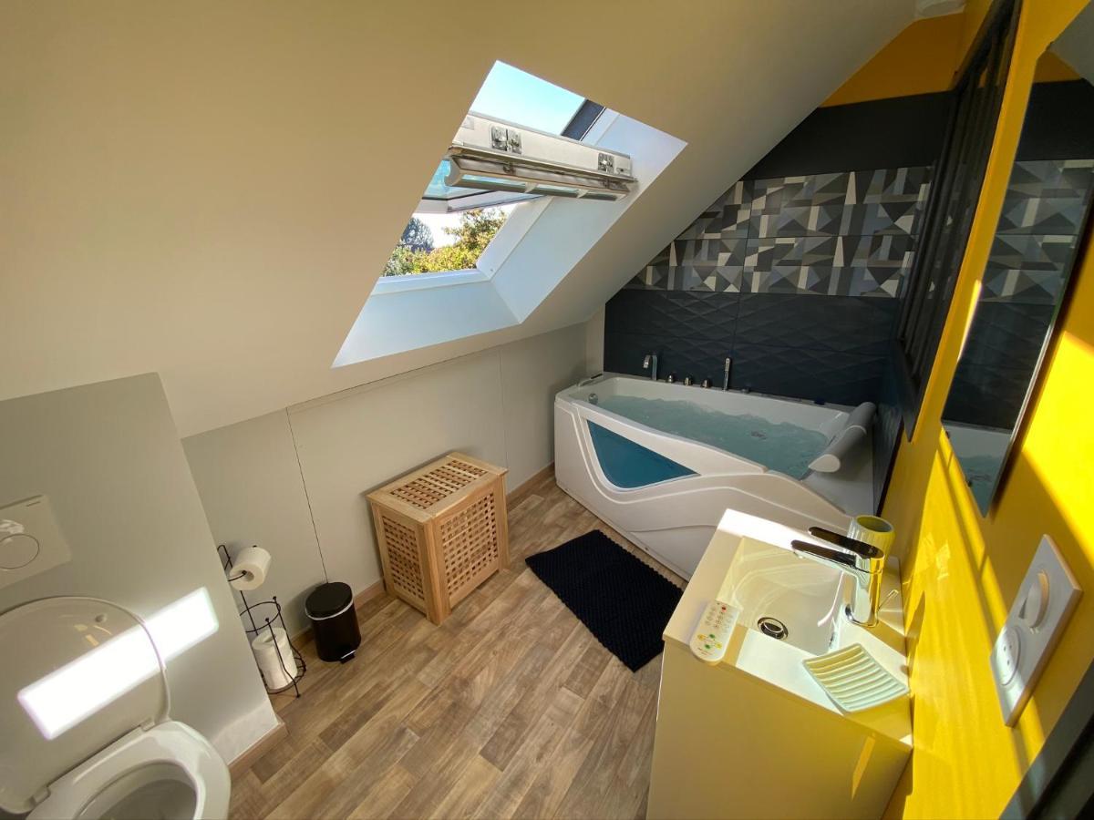 Logements Equipes A Onnaing Avec Espace Balneo En Option Proche Toyota, Autoroute Et Valenciennes Luaran gambar